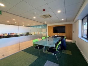 Lustleigh Close, Exeter to rent Interior Photo- Image 1 of 4