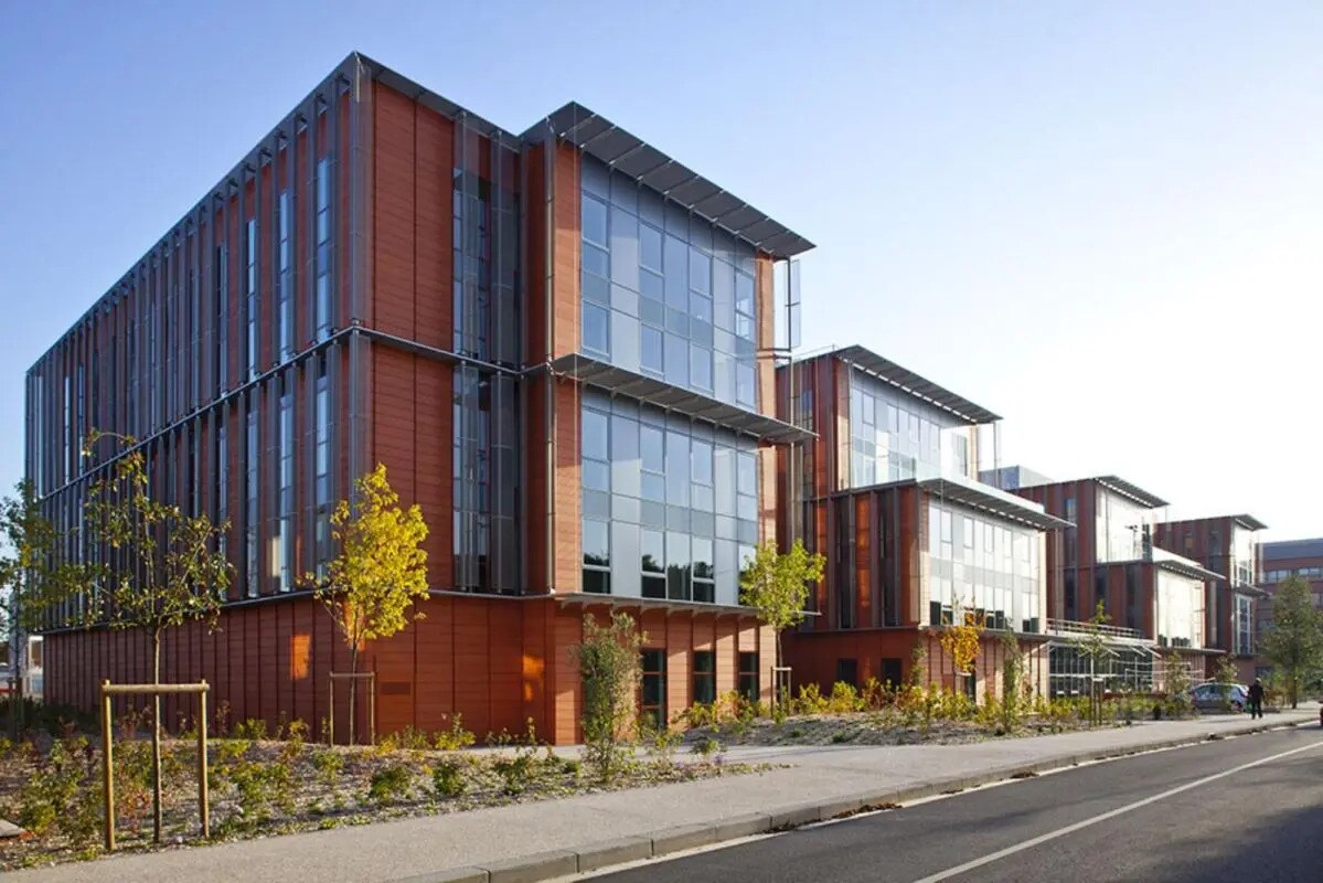 1-11 Rue Du Cottage Tolbiac, Chevilly-Larue to rent Primary Photo- Image 1 of 9