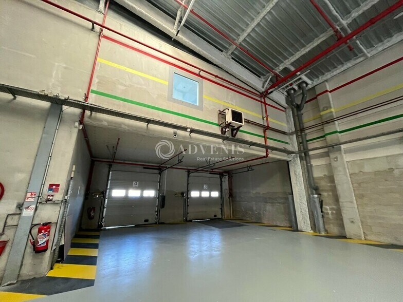 Light Industrial in Bonneuil-sur-Marne to rent - Interior Photo - Image 3 of 5