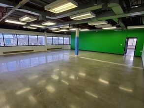 32-54 Ashwarren Rd, Toronto, ON to rent Interior Photo- Image 1 of 5