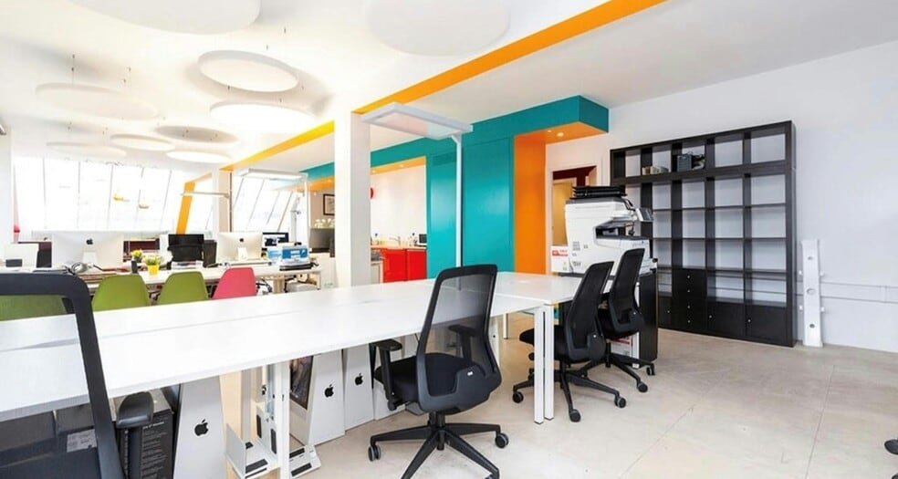 36-42 New Inn Yard, London to rent - Interior Photo - Image 3 of 7
