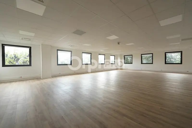 1 Rue Des Vergers, Limonest to rent Interior Photo- Image 1 of 9
