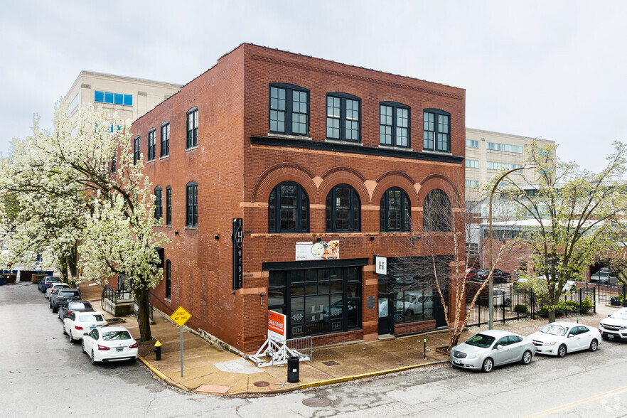 1900-1904 Locust St, Saint Louis, MO for rent - Building Photo - Image 1 of 35