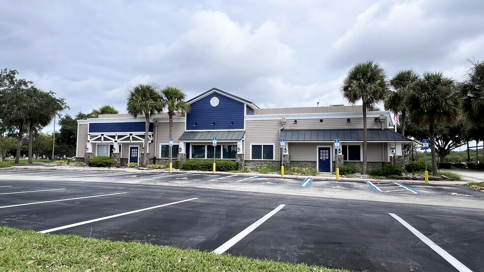 20 Towne Center Cir, Sanford, FL for sale - Building Photo - Image 2 of 4