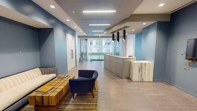 104 S Michigan Ave, Chicago, IL to rent Interior Photo- Image 2 of 8