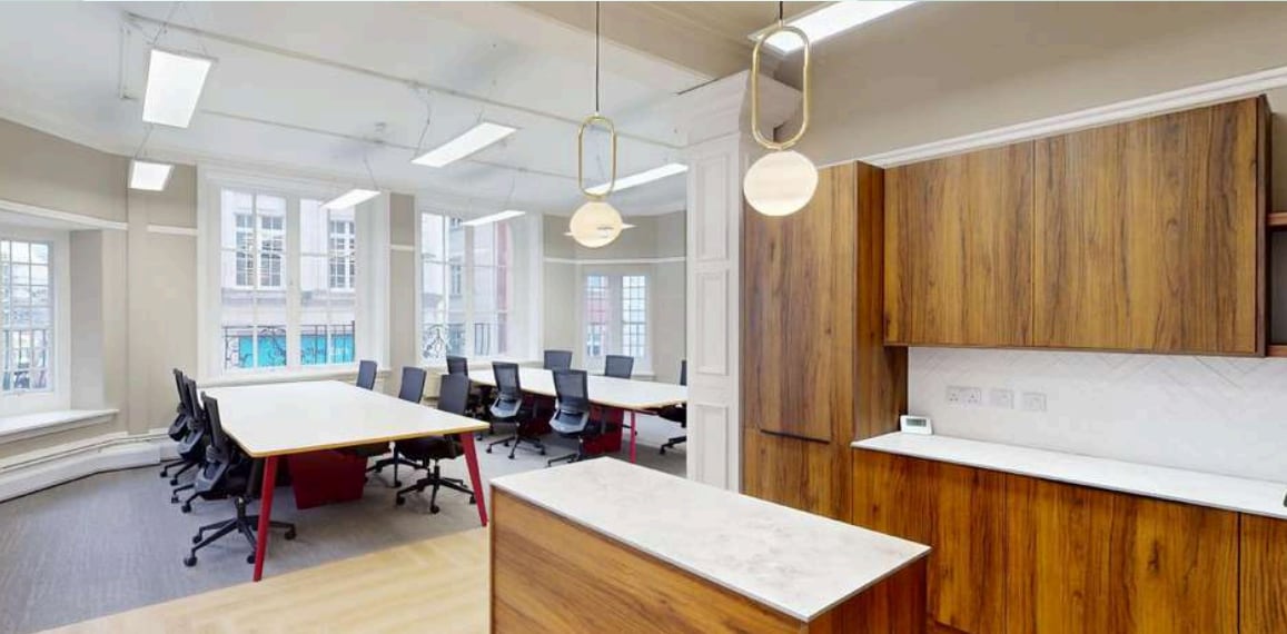 62-68 Cross St, Manchester to rent Interior Photo- Image 1 of 3