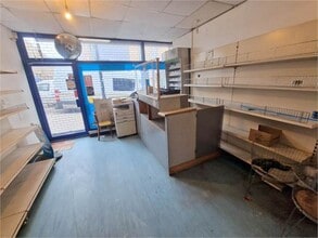 10 Clifton Rise, London to rent Interior Photo- Image 2 of 6