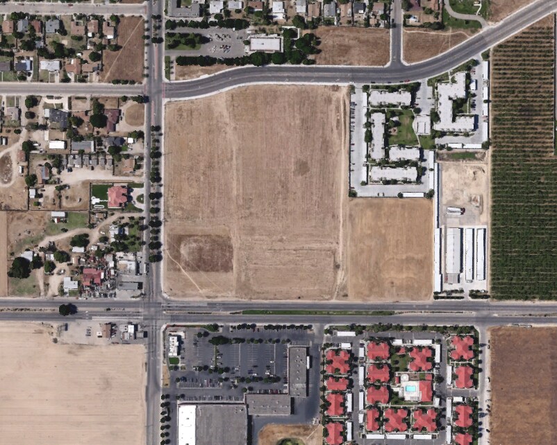 S Mendocino Ave E Manning Avenue, Parlier 93648 SHOVEL READY RETAIL