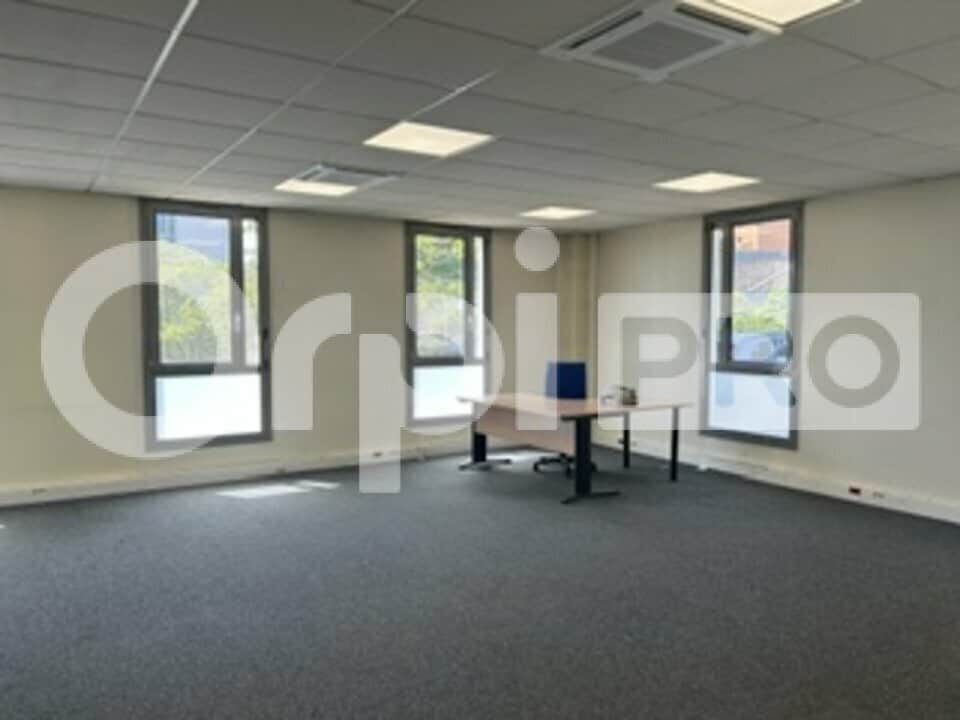Office in Limas for sale Interior Photo- Image 1 of 5