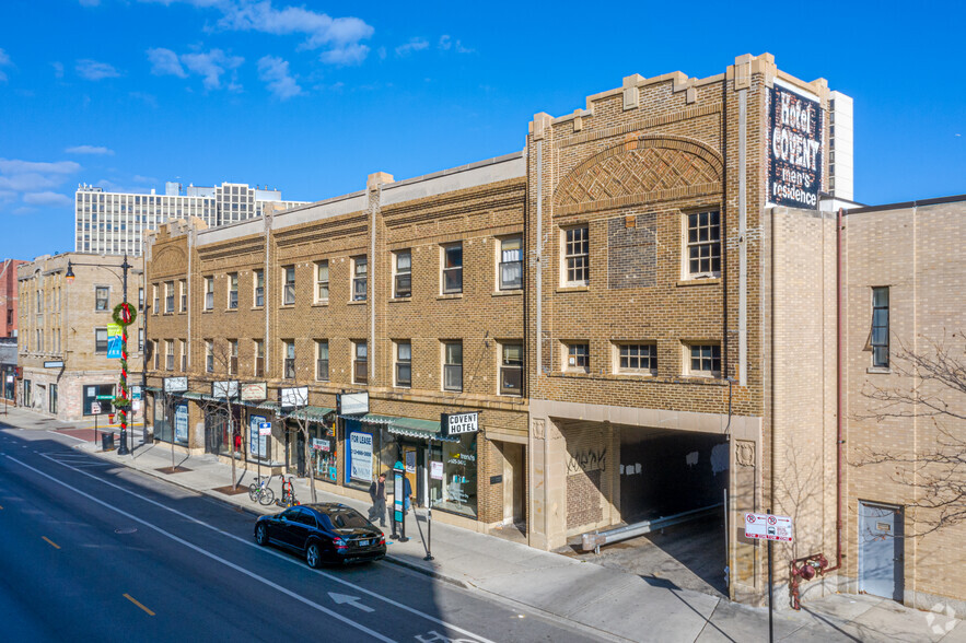 2653 N Clark St, Chicago, IL for rent - Building Photo - Image 3 of 6