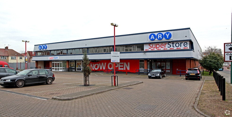 2 Atlip Rd, Wembley for sale - Building Photo - Image 1 of 1