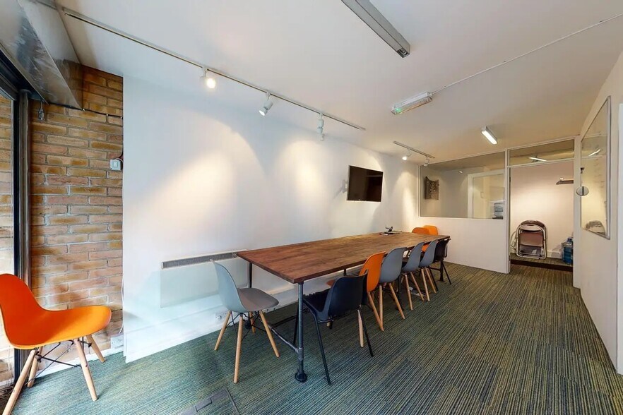 1-6 Batemans Row, London for sale - Interior Photo - Image 3 of 20