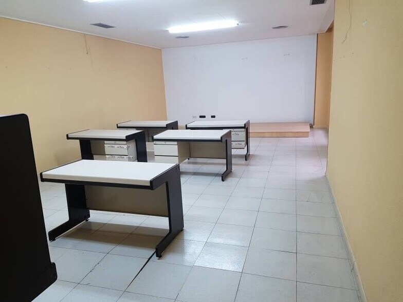 Retail in Ontinyent to rent - Building Photo - Image 3 of 13