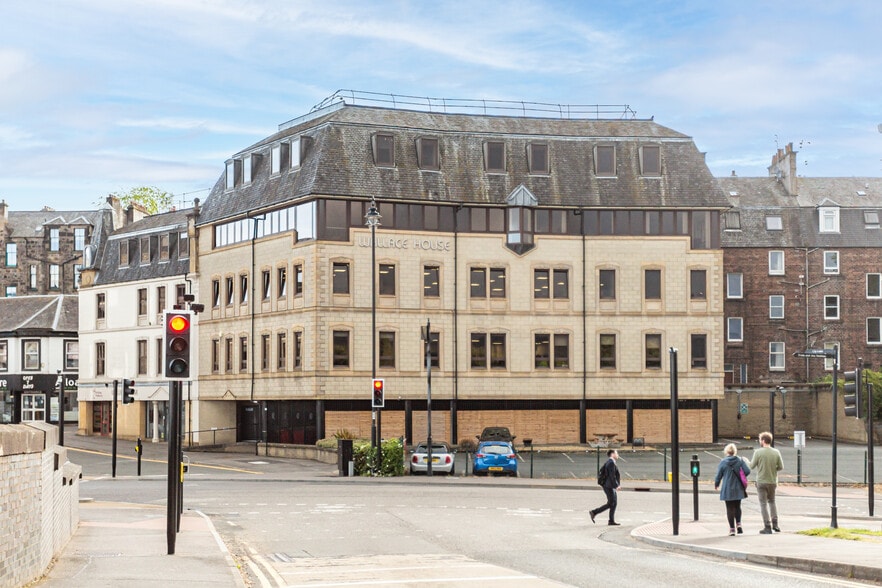 17-21 Maxwell Pl, Stirling to rent - Building Photo - Image 2 of 11