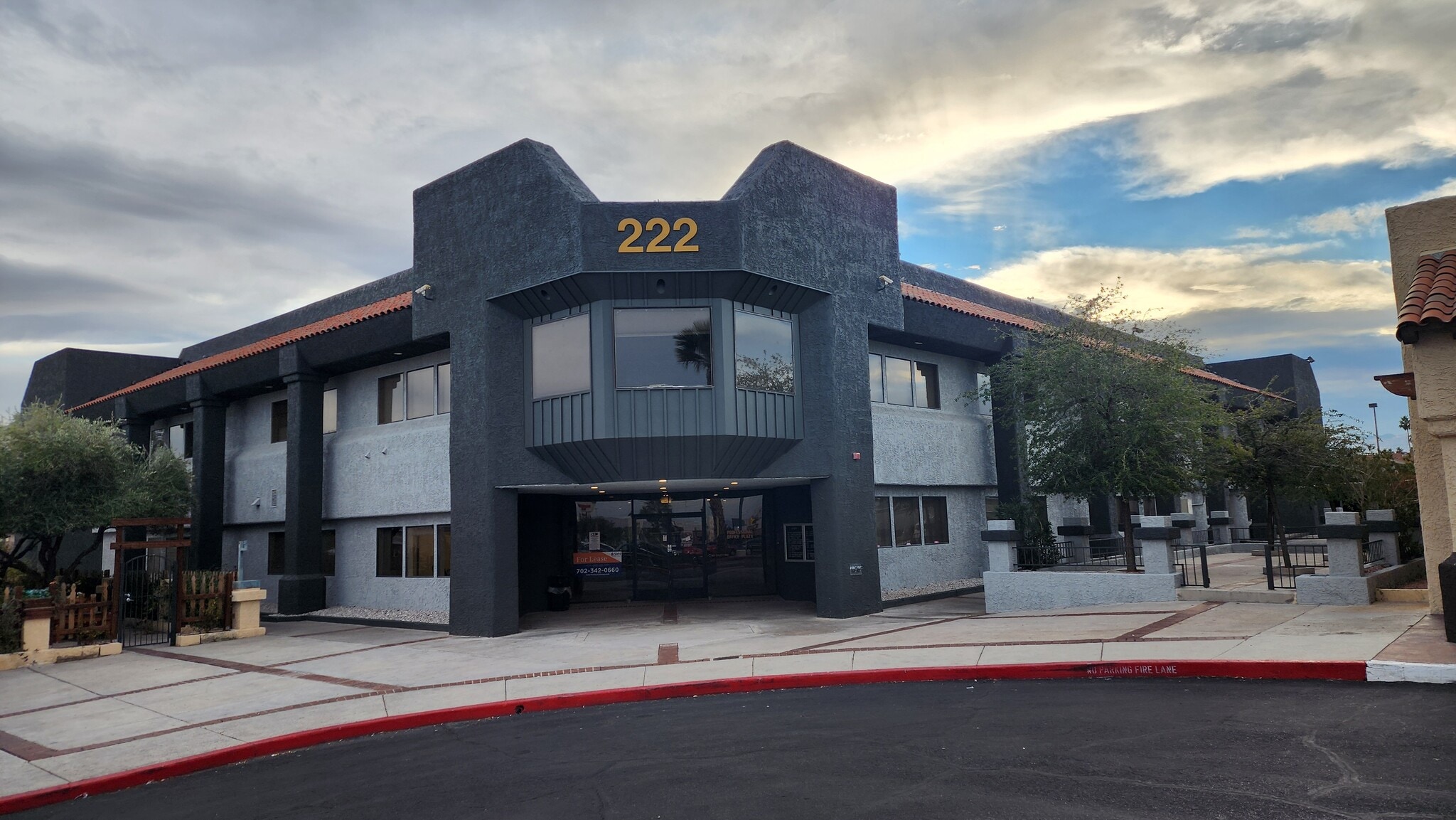 222-228 S Rainbow Blvd, Las Vegas, NV to rent Building Photo- Image 1 of 13