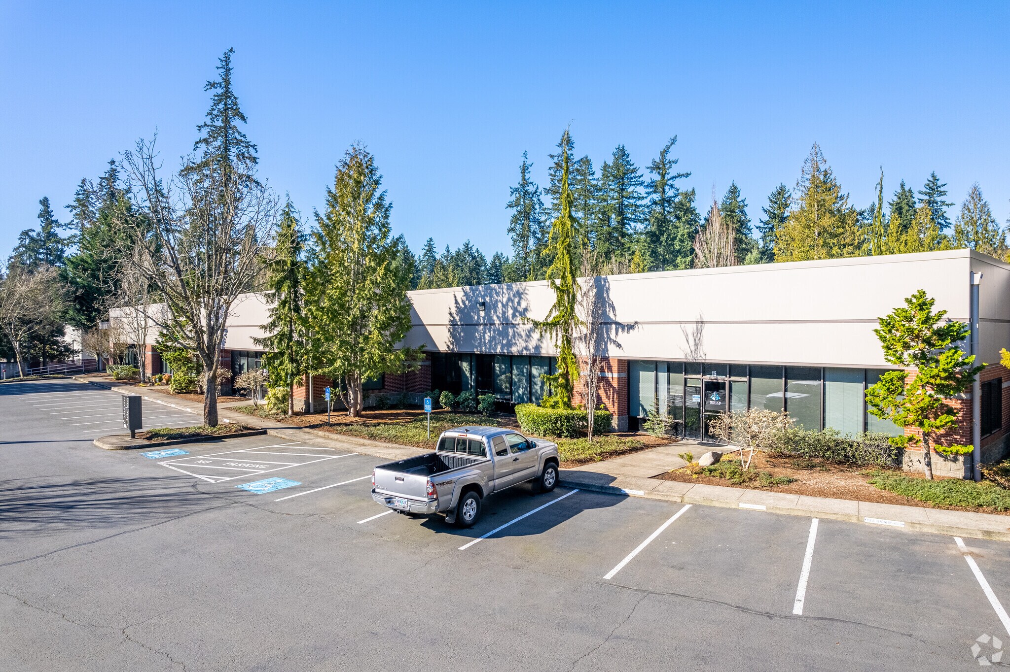 17700 SW Upper Boones Ferry Rd, Portland, OR for sale Primary Photo- Image 1 of 1