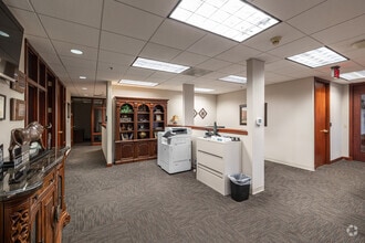 5212 Village Pky, Rogers, AR to rent Interior Photo- Image 2 of 5