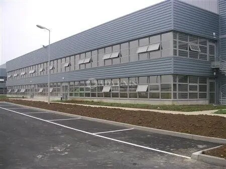 Light Industrial in Combs-la-Ville to rent Building Photo- Image 1 of 4