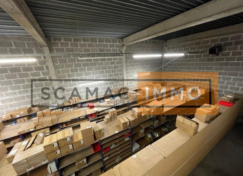 Industrial in Noisy-le-Grand to rent - Building Photo - Image 3 of 10
