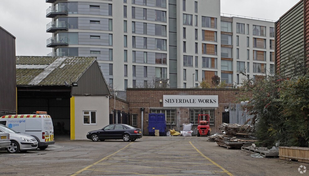 Silverdale Rd, Hayes for sale - Primary Photo - Image 1 of 1