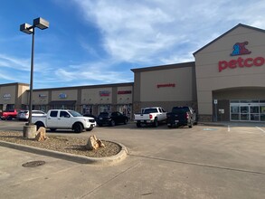 3900 Lamar Ave, Paris, TX for rent Building Photo- Image 2 of 10