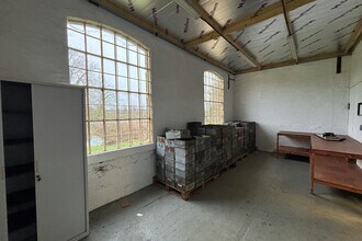 Station Rd, Mildenhall to rent Interior Photo- Image 2 of 2