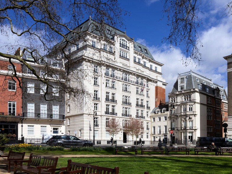 25 Berkeley Sq, London for sale - Building Photo - Image 1 of 1