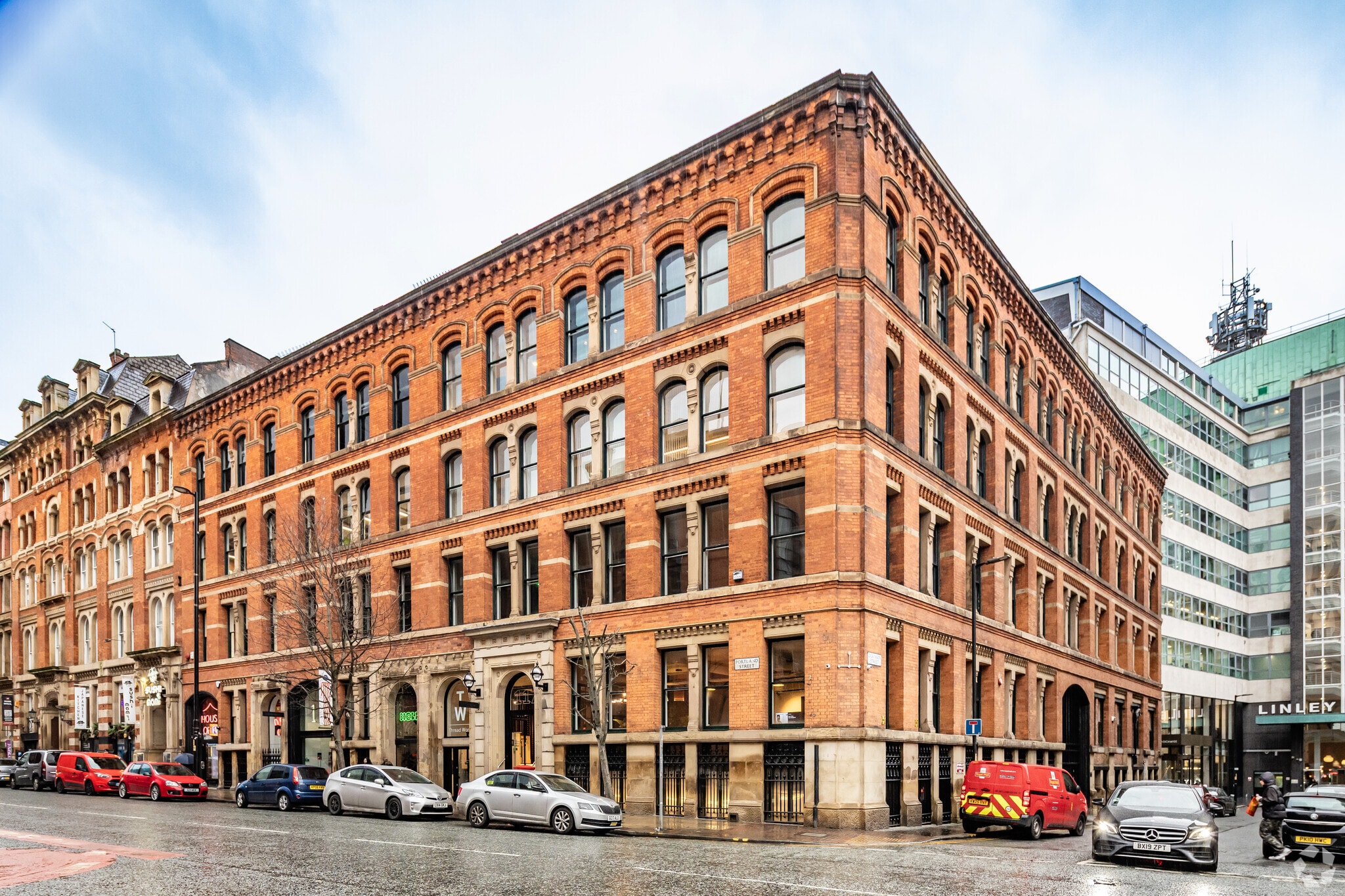 113-117 Portland St, Manchester to rent Primary Photo- Image 1 of 3