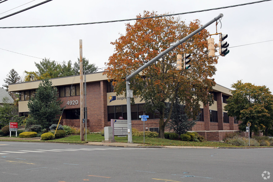 4920 Main St, Bridgeport, CT for sale - Primary Photo - Image 1 of 1