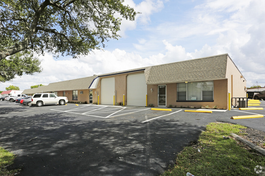 1013-1017 SE 12th Ave, Cape Coral, FL for rent - Building Photo - Image 2 of 46