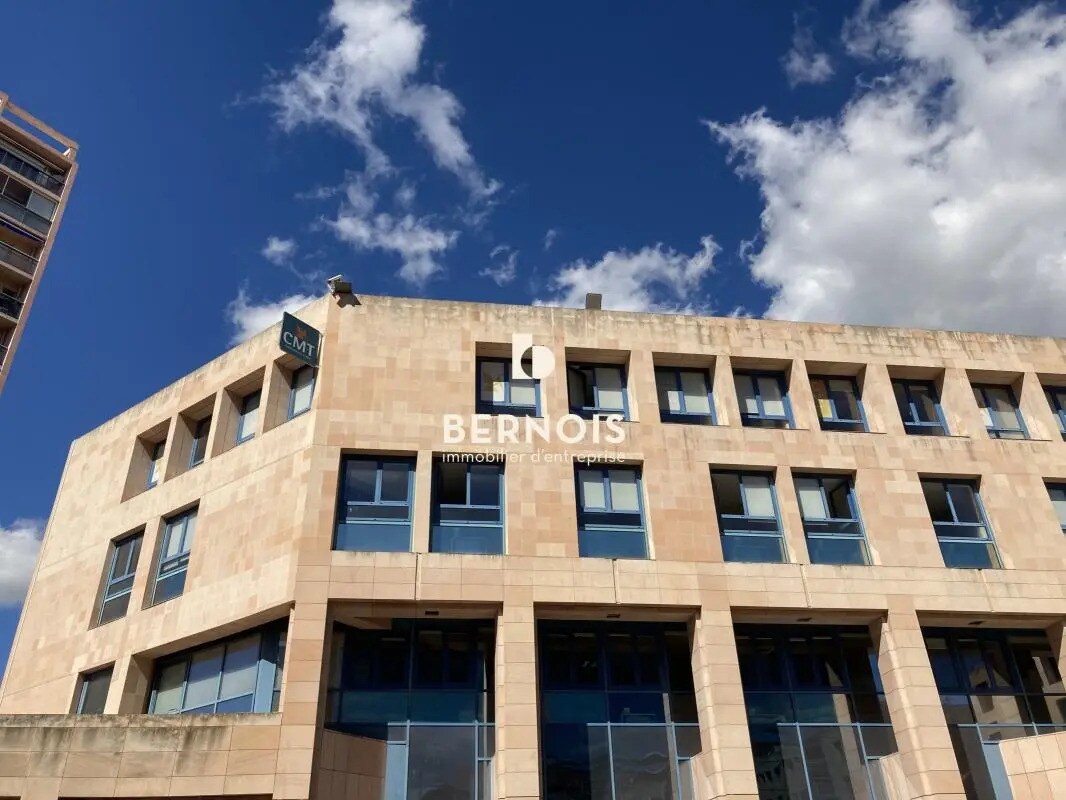 Avenue De Besagne, Toulon to rent Building Photo- Image 1 of 12