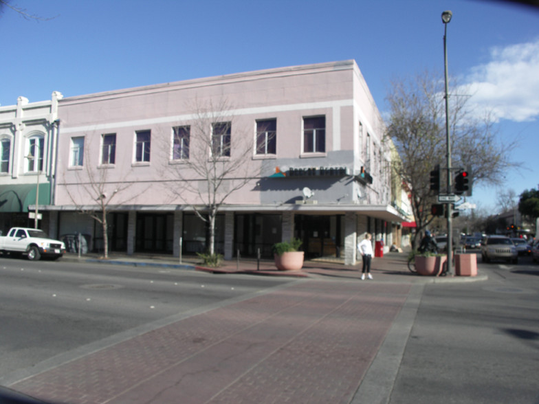 142-146 W 2nd St, Chico, CA for rent - Primary Photo - Image 1 of 1