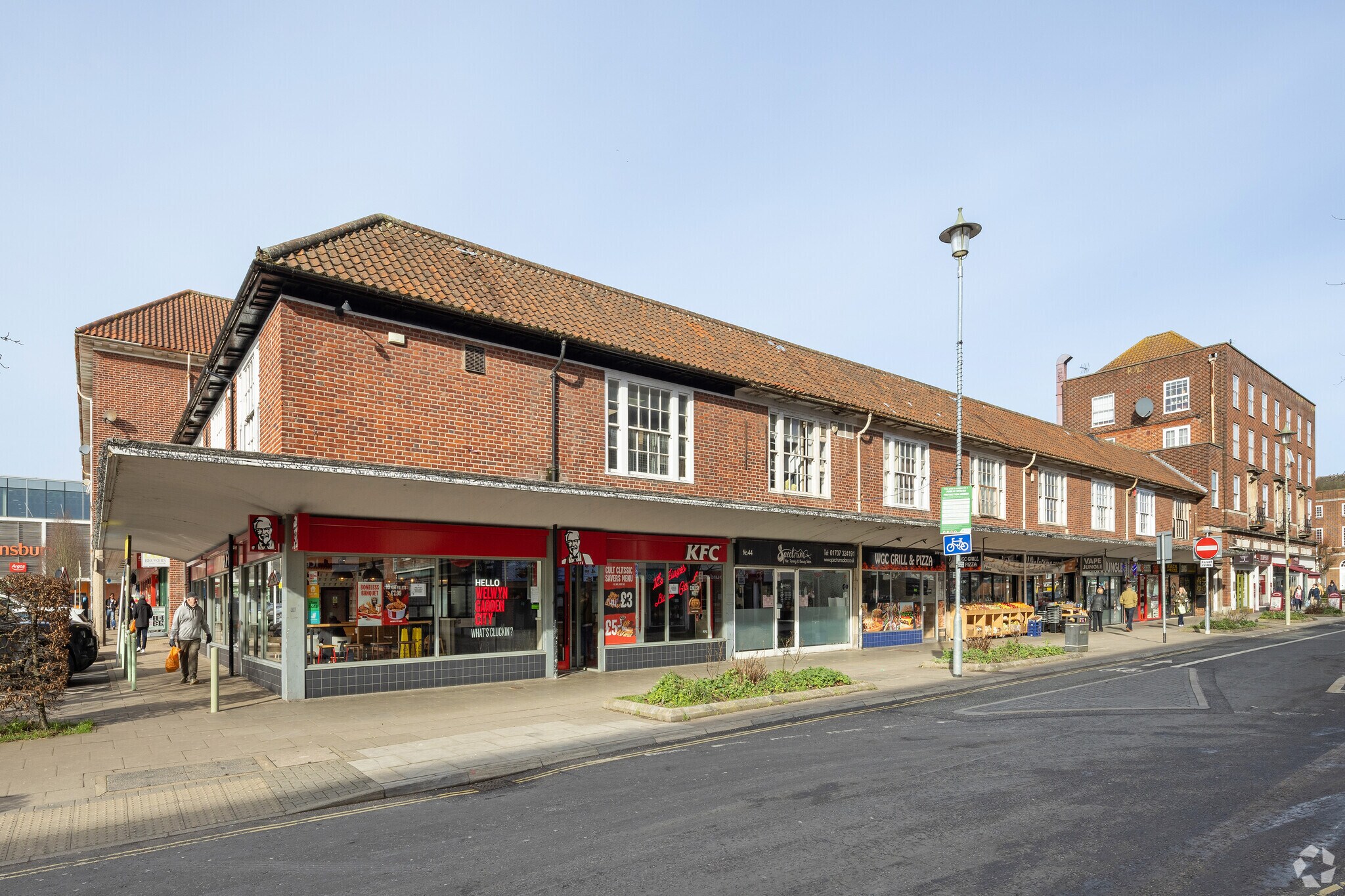 38-40 Fretherne Rd, Welwyn Garden City for sale Primary Photo- Image 1 of 1