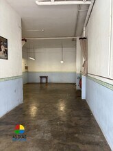 Retail in Cerdanyola del Vallès, Barcelona to rent Interior Photo- Image 2 of 4