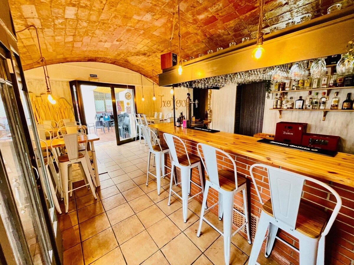 Tordera, BAR 08490 -  -  - Interior Photo - Image 2 of 10