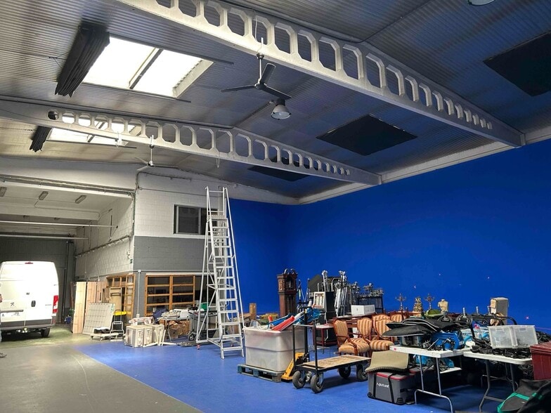 Calle de la Granja, 28, Alcobendas, Madrid to rent - Building Photo - Image 2 of 19
