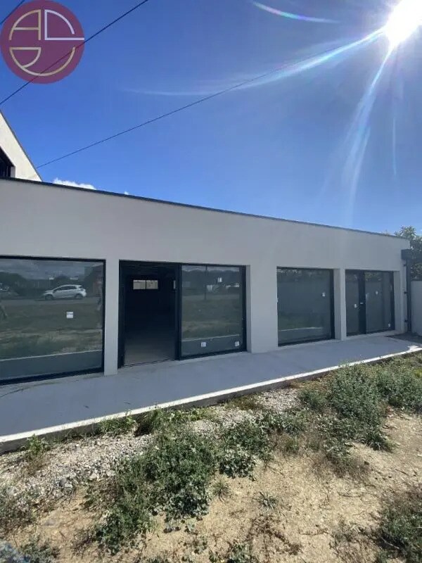 Retail in Portet-sur-Garonne to rent Building Photo- Image 1 of 5