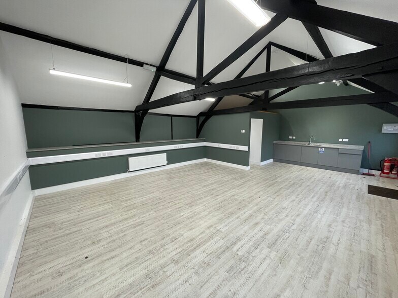 Nether Wallop, Stockbridge to rent - Building Photo - Image 3 of 3