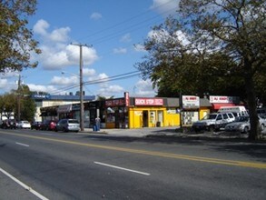 3291-3303 Long Beach Rd, Oceanside, NY for rent Building Photo- Image 1 of 10