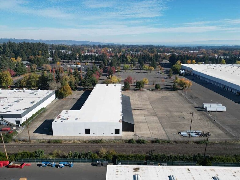 29125 SW Casting St, Wilsonville, OR for rent - Building Photo - Image 3 of 6