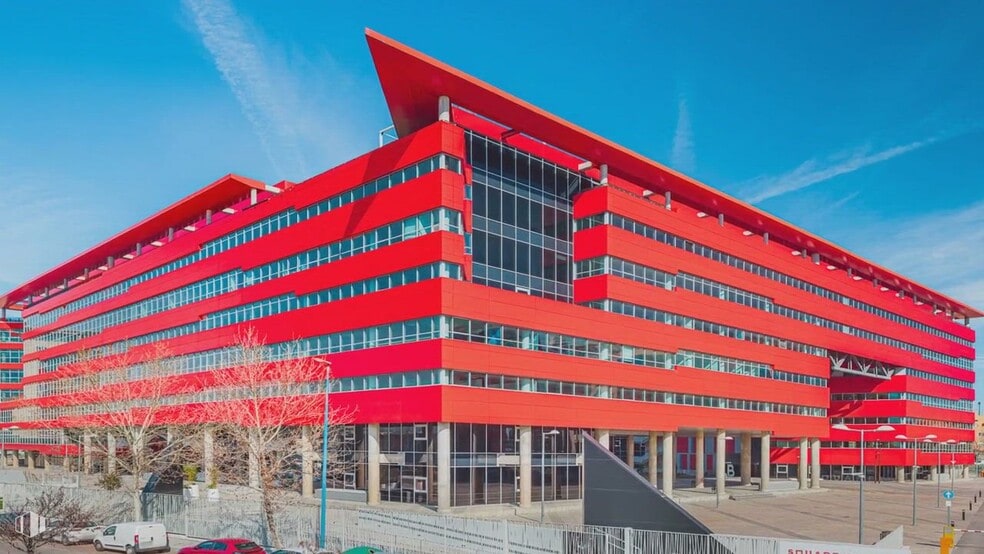 Regus Rivas Square Garden, Calle Marie Curie, 9, Rivas-Vaciamadrid, Madrid to rent - Commercial Listing Video - Image 2 of 11