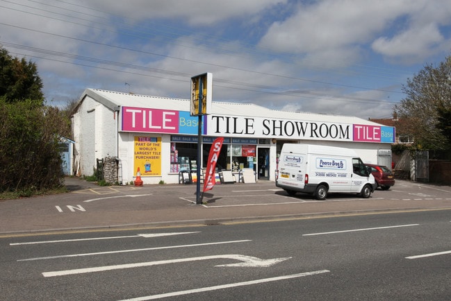More details for 2 Wellington New Rd, Taunton - Retail for Sale