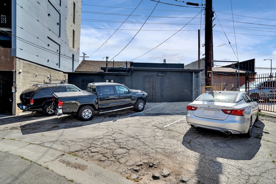 2426 Lincoln Blvd, Venice, CA to rent - Building Photo - Image 3 of 3