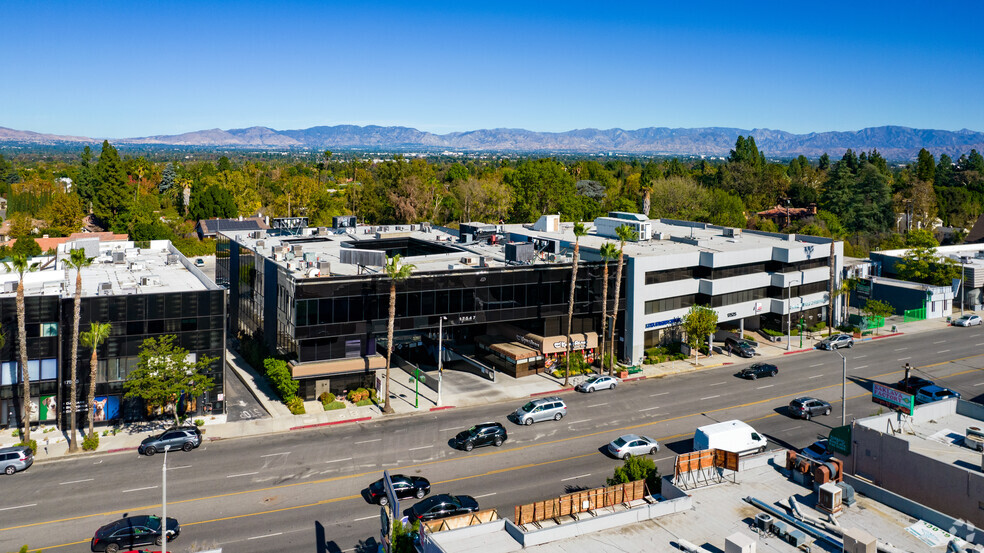 17525 Ventura Blvd, Encino, CA for rent - Aerial - Image 3 of 3