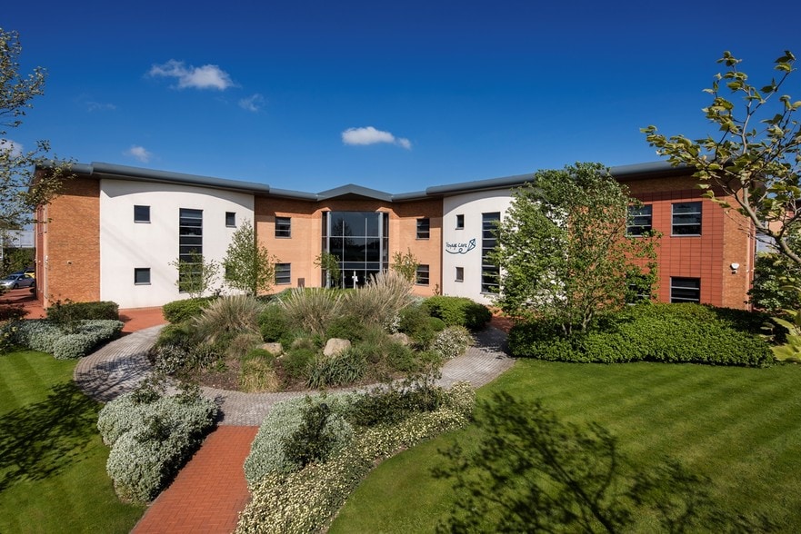 Birmingham Rd, Lichfield to rent - Building Photo - Image 2 of 6