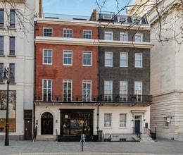28 Berkeley Sq, London to rent Building Photo- Image 2 of 2