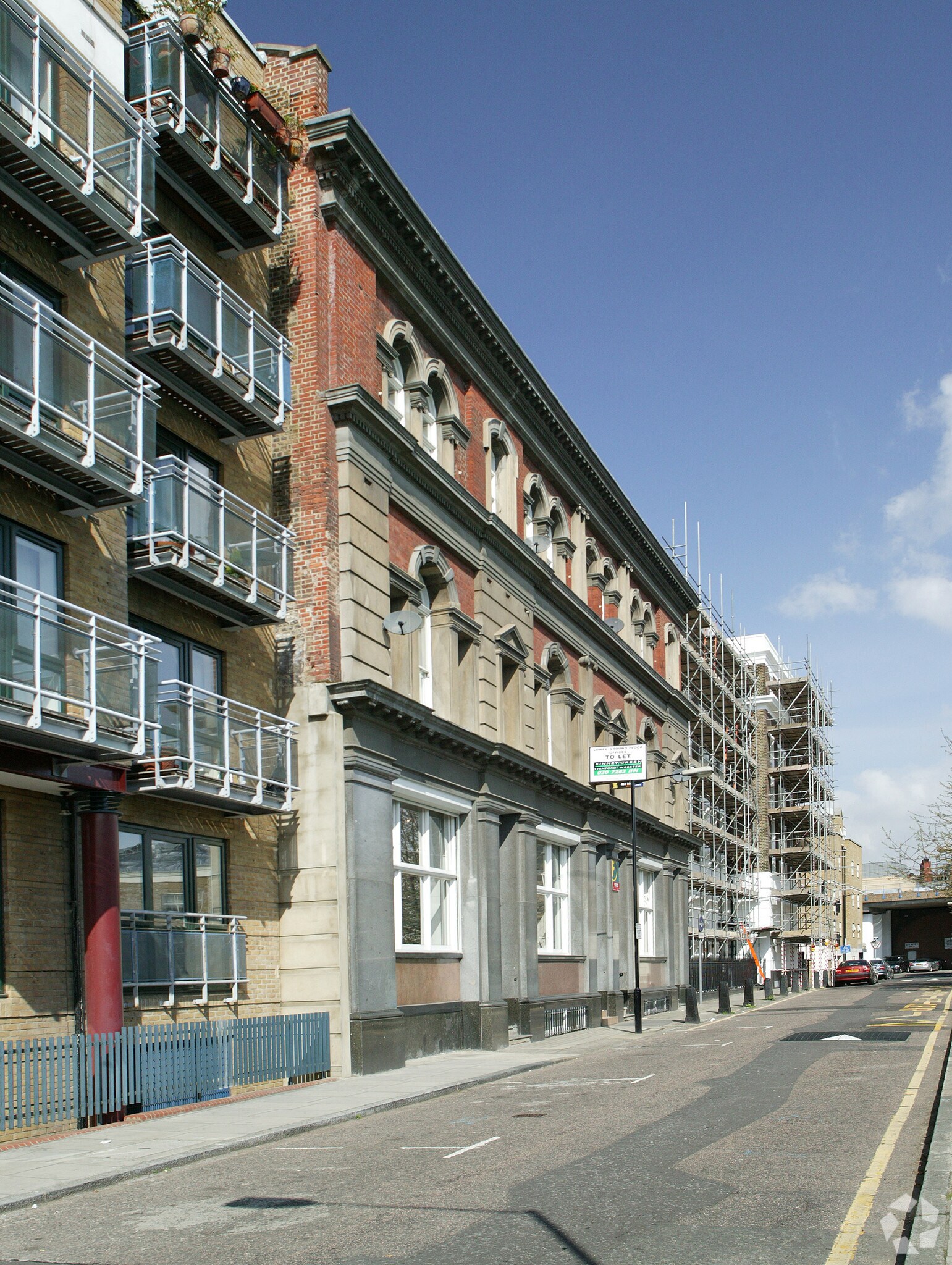 18 Ensign St, London for sale Primary Photo- Image 1 of 1