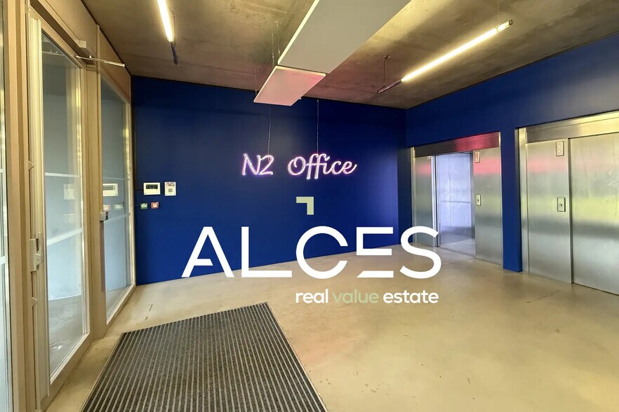 60 Rue Achard, Bordeaux to rent - Interior Photo - Image 2 of 4