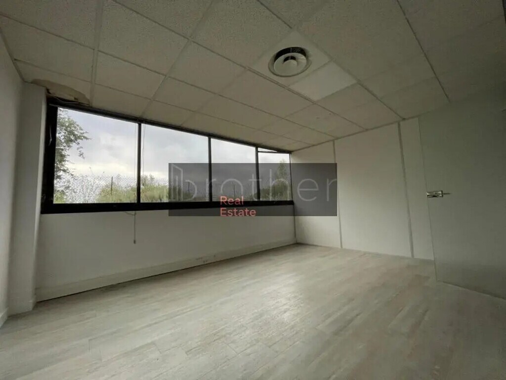 Location Bureaux 88 m² à 1 204 m² - Photo 1