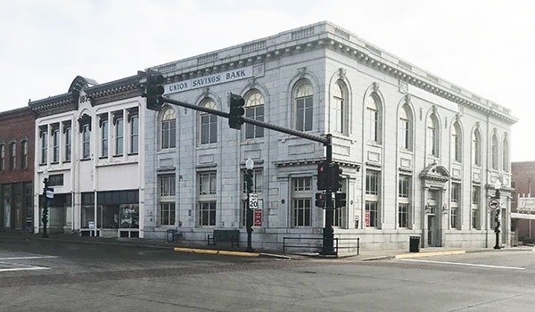 106 E Main St, Sedalia, MO for sale - Primary Photo - Image 1 of 1